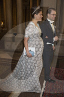 PEOPLE - Schweden: Schwangere Prinzessinnen am offiziellen Dinner in Stockholm