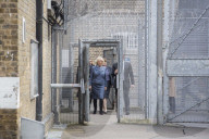 PEOPLE - Camilla besucht das Gefängnis in Brixton