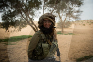 NEWS - Israel: Waffentraining des gemischtgeschlechtlichen Battaillons Caracal