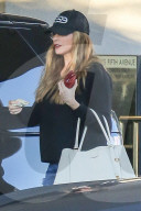 PEOPLE - Sofia Vergara an der Fith Avenue unterwegs