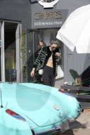 PEOPLE - Kylie und Kendall Jenner tragen die selben Leggings