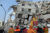 NEWS - Ein schweres Erdbeben erschüttert Taiwan