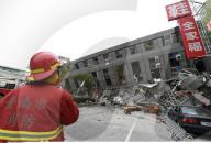 NEWS - Ein schweres Erdbeben erschüttert Taiwan