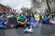 NEWS - London: Ärzte protestieren gegen schlechte Arbeitsbedingungen