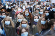NEWS - London: Ärzte protestieren gegen schlechte Arbeitsbedingungen