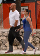 EXKLUSIV - Mel B mit Stephen sportlich in Miami Beach unterwegs