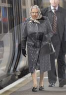 PEOPLE - Queen Elizabeth beendet ihre langen Weihnachtsferien 