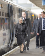 PEOPLE - Queen Elizabeth beendet ihre langen Weihnachtsferien 