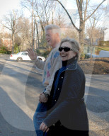 NEWS - Washington: Bill und Hillary Clinton machen einen Spaziergang (Archiv)
