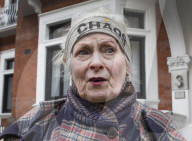 NEWS - London: Vivienne Westwood besucht Julian Assange