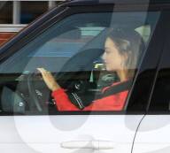 EXKLUSIV - Miranda Kerr trägt einen neuen Ring am Finger