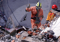 NEWS - Aufräumarbeiten nach dem schweren Erdbeben in Taiwan