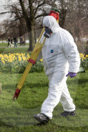 NEWS - London: Ein Mann zündet sich nahe des Kensington Palastes an und stirbt