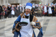 FEATURE - Pancake Rennen in Grossbritannien