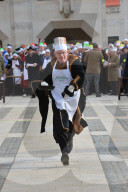 FEATURE - Pancake Rennen in Grossbritannien