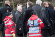 NEWS - Zugkollision bei Bad Aibling: Horst Seehofer besucht die Unglücksstelle