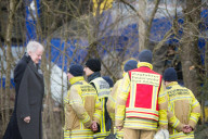 NEWS - Zugkollision bei Bad Aibling: Horst Seehofer besucht die Unglücksstelle