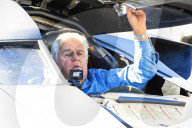EXKLUSIV - Jay Leno fährt sein neues Batmobile aus