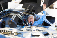 EXKLUSIV - Jay Leno fährt sein neues Batmobile aus