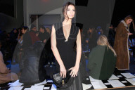 PEOPLE - Emily Ratajkowski zeigt Ausschnitt an der New York Fashion Wek