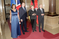 NEWS - David Cameron bei Angela Merkel zum Matthiae-Mahl
