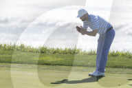 PEOPLE - Justin Timberlake freut sich beim Golfspiel