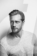 STUDIO - Alexander Skarsgard