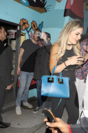 PEOPLE - Grammys: Promis im Partybus unterwegs zum Hyde Nightclub 