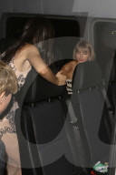 PEOPLE - Grammys: Promis im Partybus unterwegs zum Hyde Nightclub 