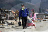 NEWS - Japan: Jahrestag Erdbeben und Tsunami vom März 2011 select