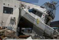 NEWS - Japan: Jahrestag Erdbeben und Tsunami vom März 2011 select
