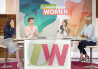 PEOPLE - Katie Price schminkt sich ab in einer TV Show