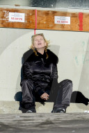 EXKLUSIV - Kate Moss bricht sich in Verbier den Fuss