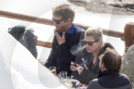 EXKLUSIV - Kate Moss bricht sich in Verbier den Fuss