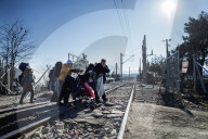 NEWS - Grenze zu Mazedonien: Griechenland schickt Migranten zurück ins Landesinnere