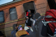 NEWS - Grenze zu Mazedonien: Griechenland schickt Migranten zurück ins Landesinnere