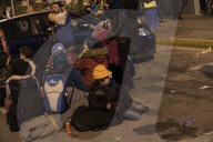 NEWS - Tausende FlÃ¼chtlinge sitzen in Griechenland fest