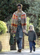 PEOPLE - Thomas Cohen mit Astala unterwegs