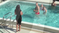 EXKLUSIV - Rob Gronkowski entspannt sich am Pool nach 'Gronk's Party Ship'