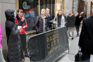 FEATURE - Anstehen für einen Job bei 'Rockette' vor der Radio City Music Hall 