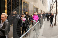 FEATURE - Anstehen für einen Job bei 'Rockette' vor der Radio City Music Hall 
