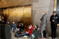 FEATURE - Anstehen für einen Job bei 'Rockette' vor der Radio City Music Hall 