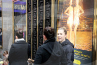 FEATURE - Anstehen für einen Job bei 'Rockette' vor der Radio City Music Hall 