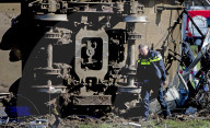 NEWS - Holland: Zugunglück bei Dalfsen fordert Toten und Verletzte