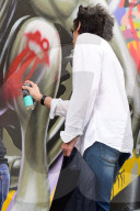 PEOPLE - Ronnie Wood ist auch ein Graffiti-Künstler