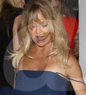 PEOPLE - Scheint etwas durch den Wind: Goldie Hawn 