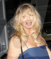 PEOPLE - Scheint etwas durch den Wind: Goldie Hawn 