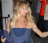 PEOPLE - Scheint etwas durch den Wind: Goldie Hawn 