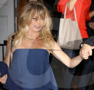 PEOPLE - Scheint etwas durch den Wind: Goldie Hawn 