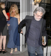 PEOPLE - Scheint etwas durch den Wind: Goldie Hawn 